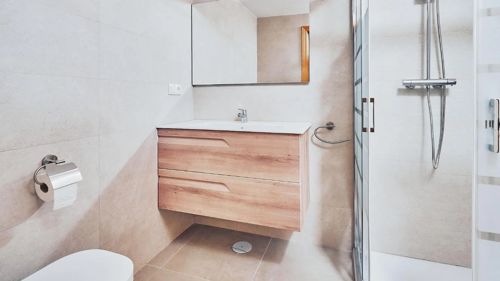 Strand Appartement Met Zwembad Td04 Torrox 0*,  Spain
